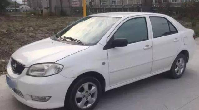 二手萬元車選什么_二手車二萬元以內(nèi)的可以買嗎_一萬元能買個什么二手車