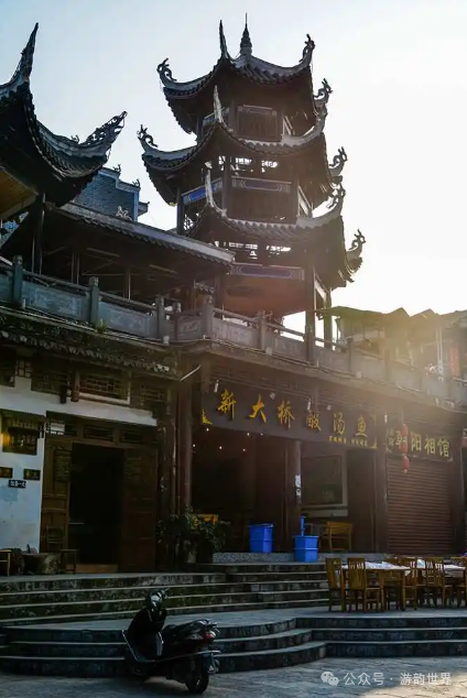 貴州紅楓湖什么時(shí)候景色最美_貴州紅楓湖是人工湖嗎_貴州紅楓湖旅游攻略