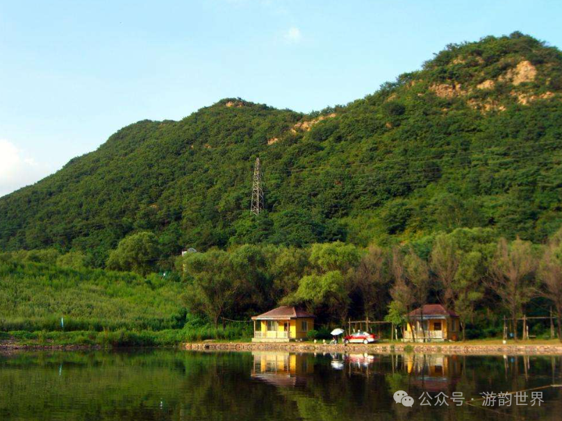貴州紅楓湖是人工湖嗎_貴州紅楓湖旅游攻略_貴州紅楓湖什么時(shí)候景色最美
